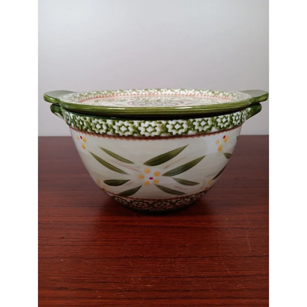 TEMP-TATIONS 1.5 Quart 2-Handled Round Bowl With Lid OLD WORLD Green EUC